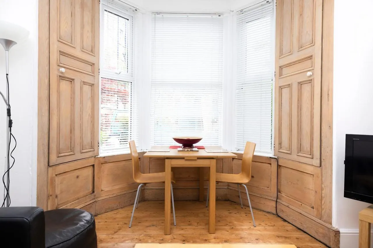 Joivy Charming Apartment Near Leith Links With Patio Edynburg 0*,  Wielka Brytania