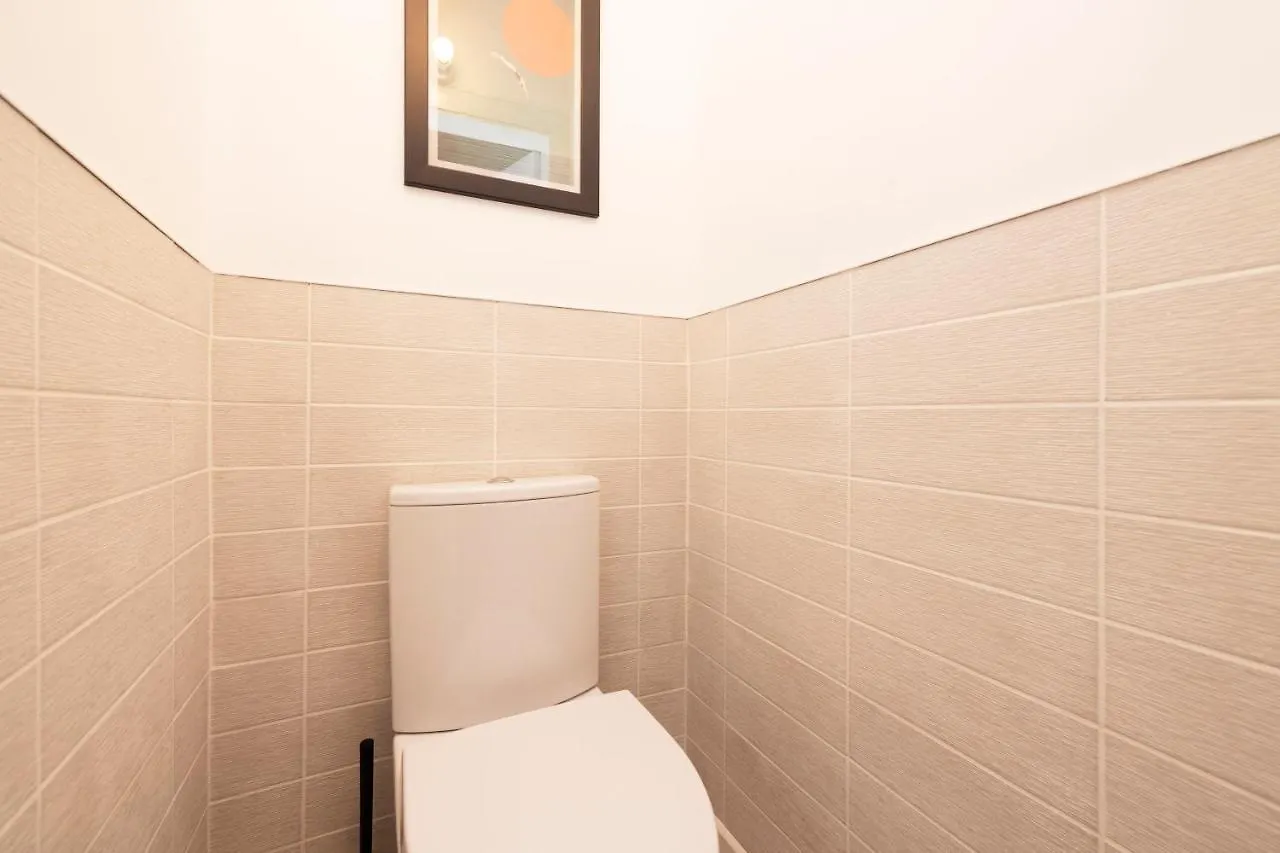 Joivy Charming Apartment Near Leith Links With Patio Edynburg