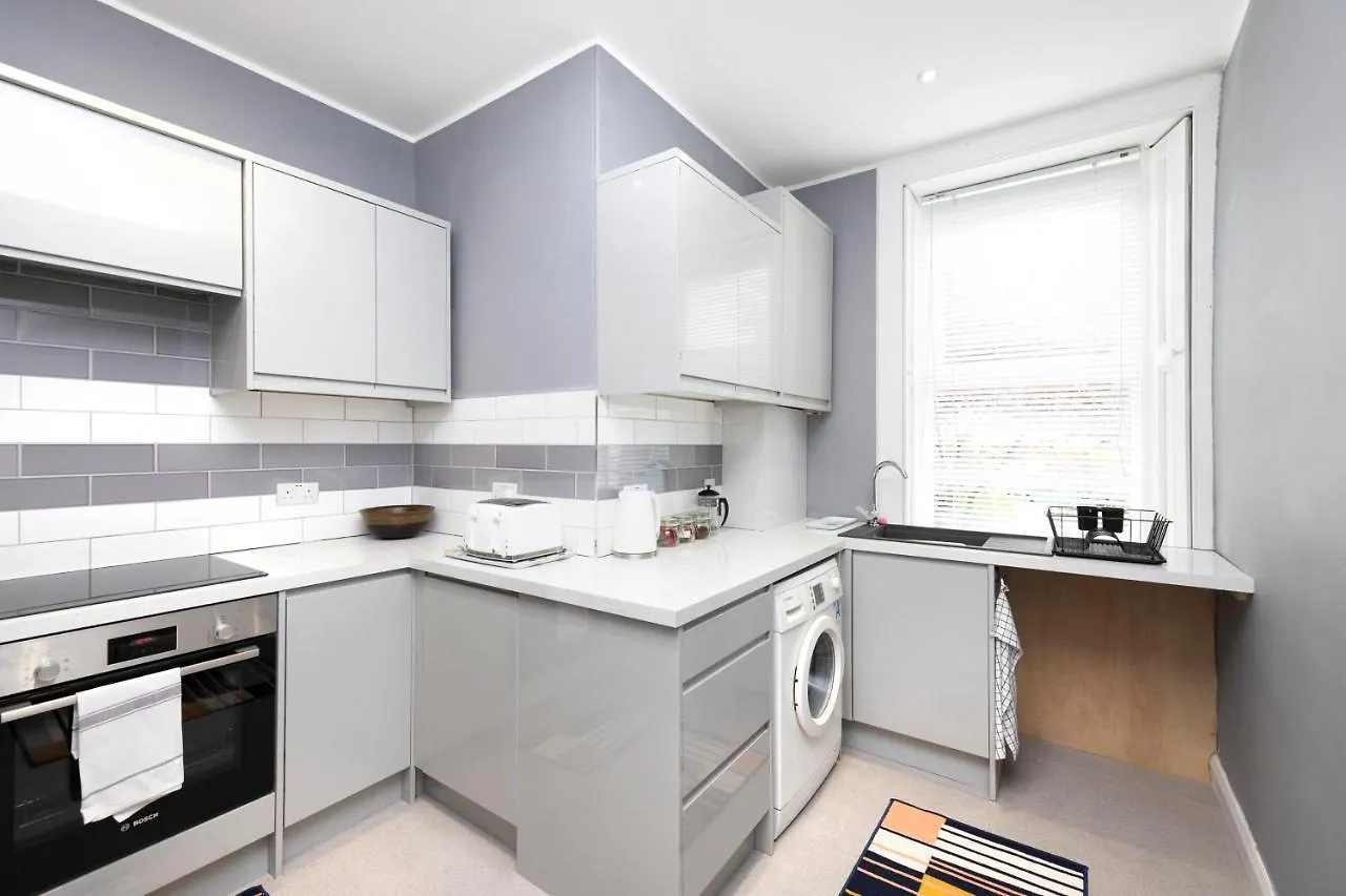 Joivy Charming Apartment Near Leith Links With Patio Edynburg